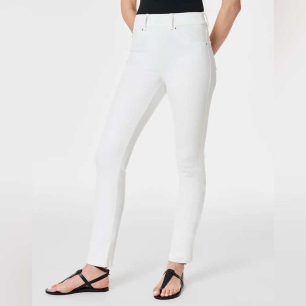 NEW! Spanx Women’s EveryWear Straight Leg High Rise Jeans size XS